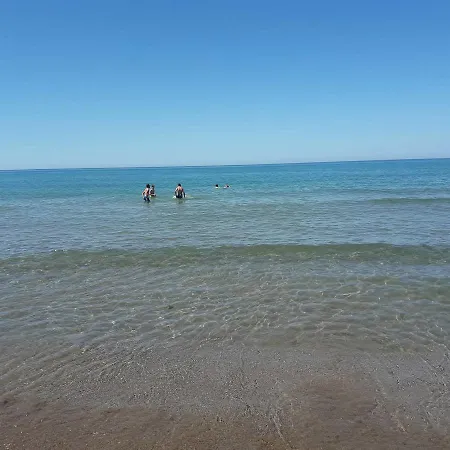 Panelma Tranquil Coastal Retreat In Zacharo Lägenhet