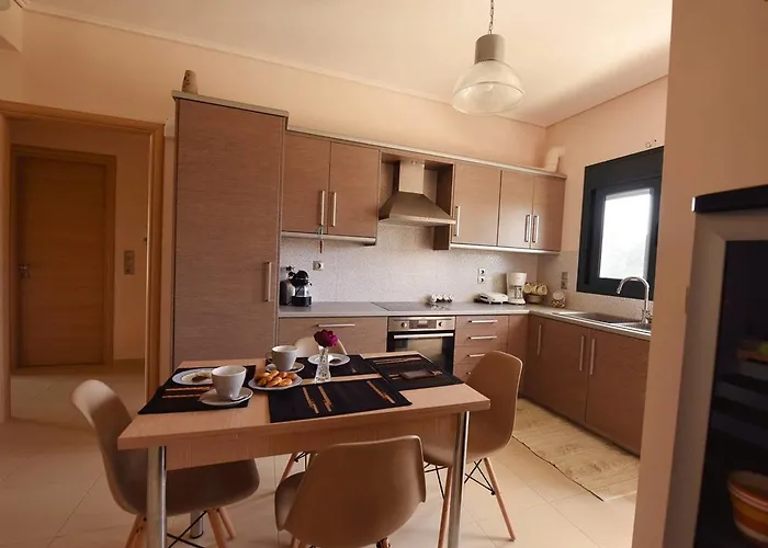 Panelma Tranquil Coastal Retreat In Zacharo Tholon